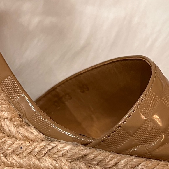 Louis Vuitton Jute Wedges - Picture 16 of 17